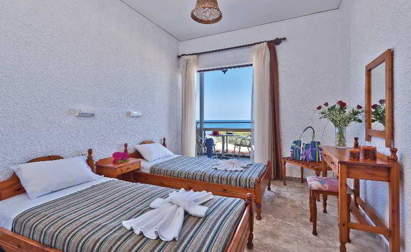 Lia Beachfront Apartments Stalos Ngoại thất bức ảnh
