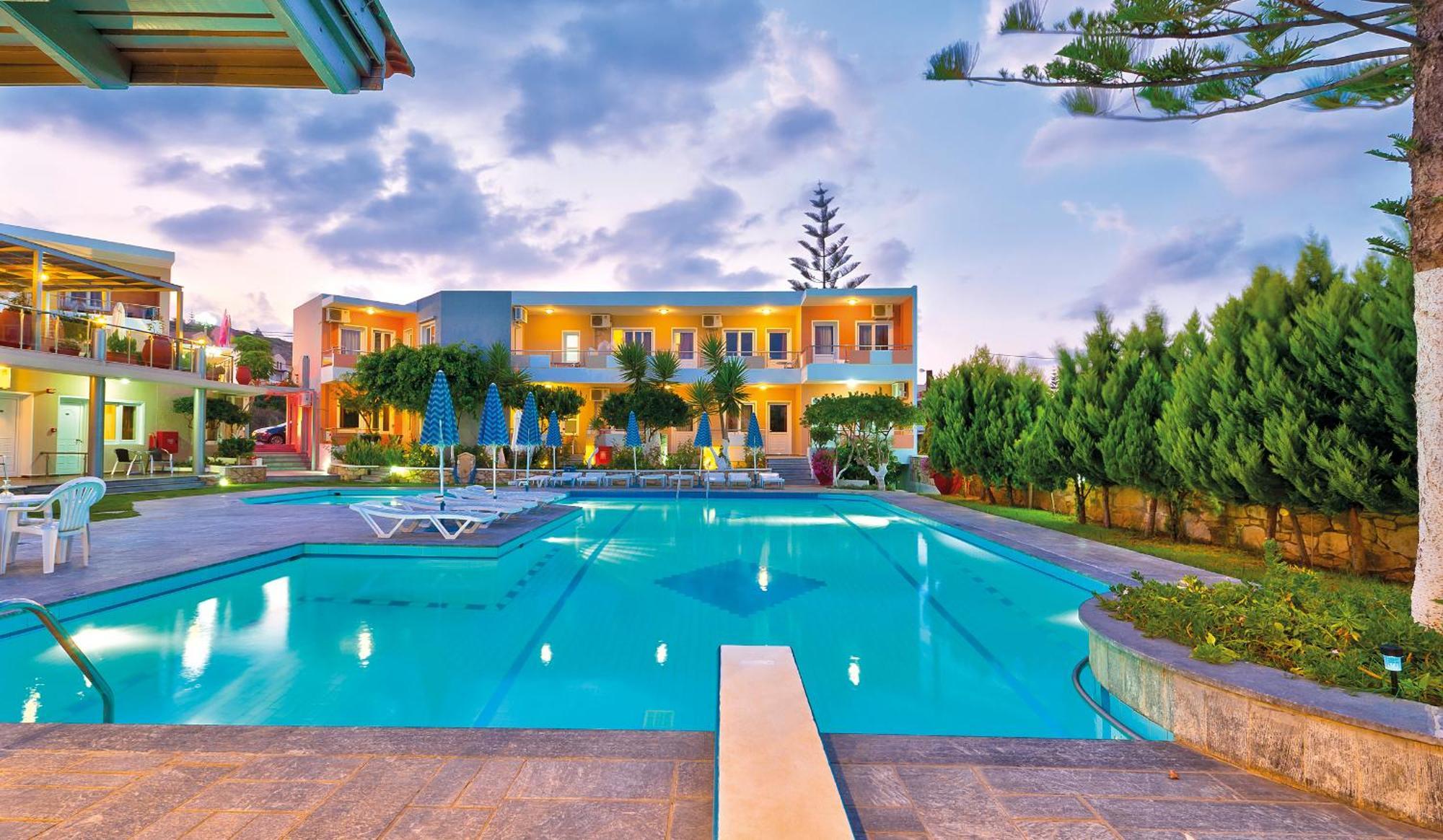 Lia Beachfront Apartments Stalos Ngoại thất bức ảnh